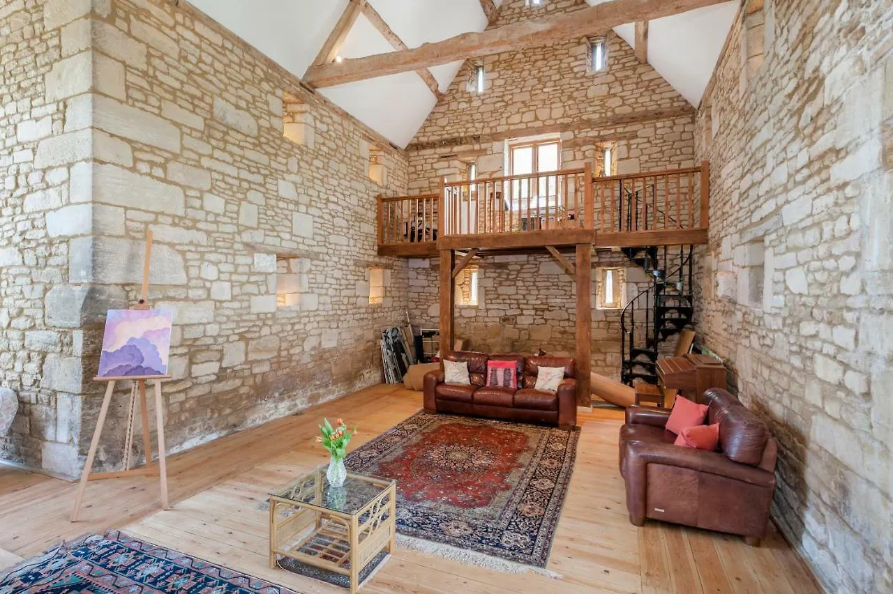Thistle Barn Apartment Bath 0*,  United Kingdom