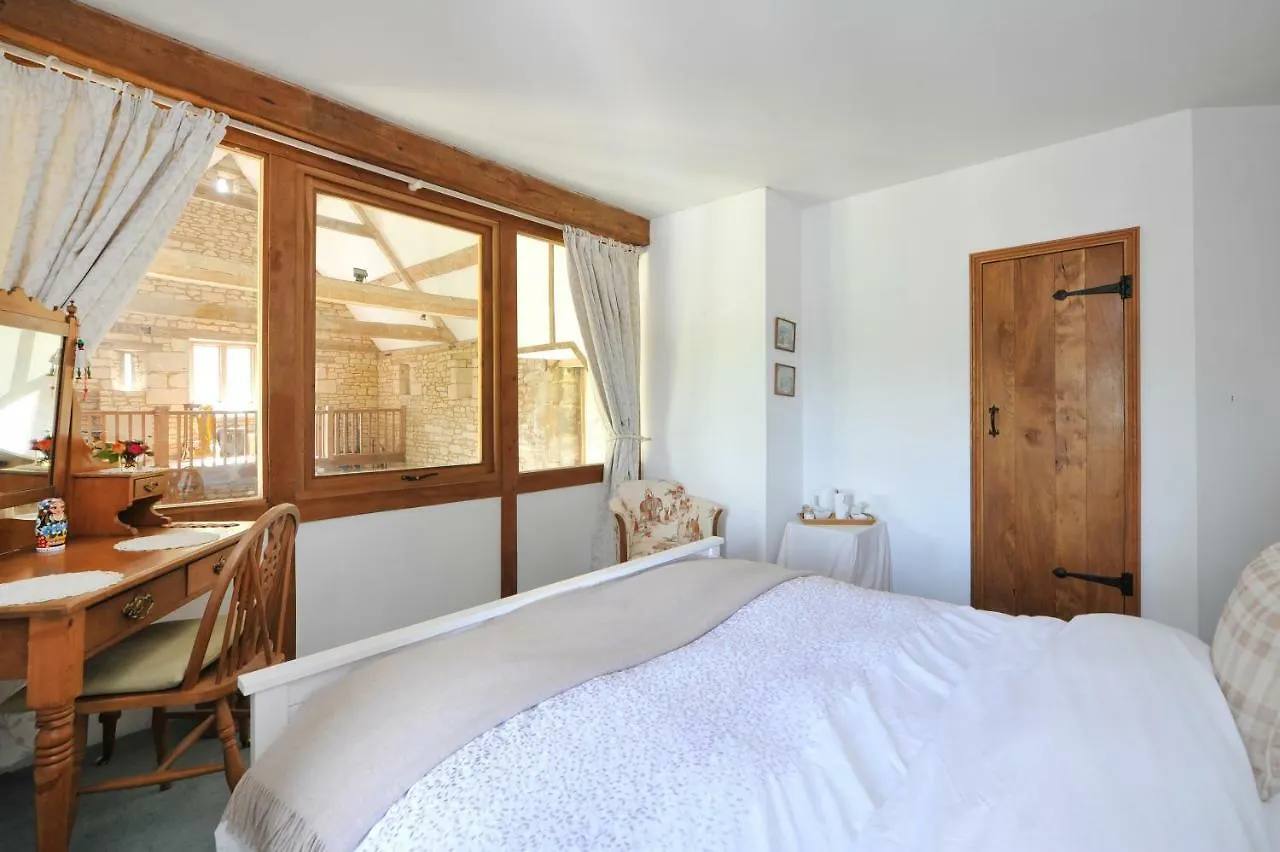 Thistle Barn Apartment Bath